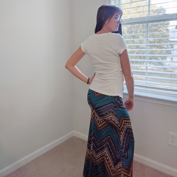 IN silk chevron maxi skirt blue black size small - Picture 4 of 5